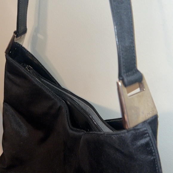 Authentic Vintage Gucci Black Satin Classic Shoulder Bag- pre owned  ❤️ - Picture 15 of 17